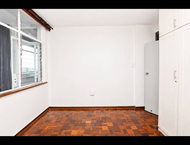 2.5 BEDROOM APARTMENT FOR SALE IN GLENWOOD